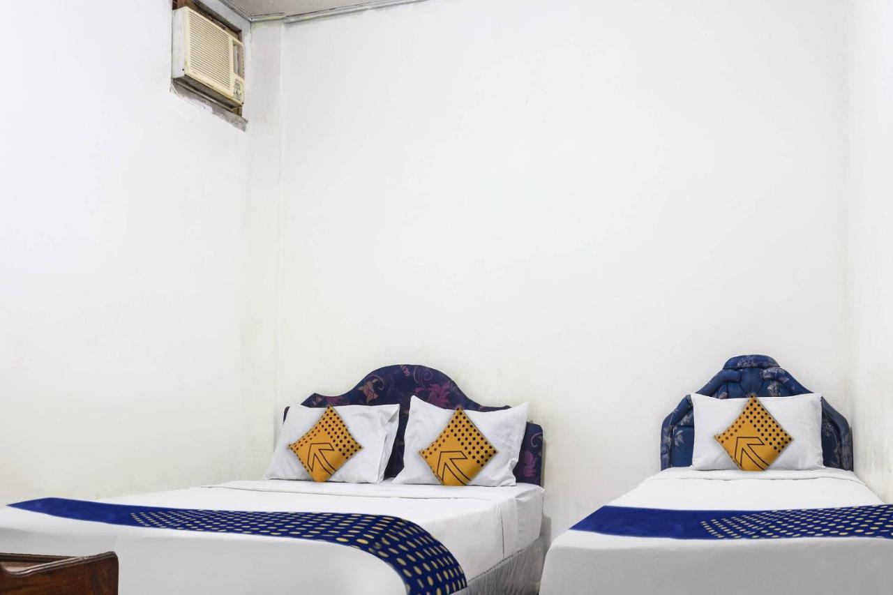 Spot On 91212 Hotel Kelimutu クパン エクステリア 写真